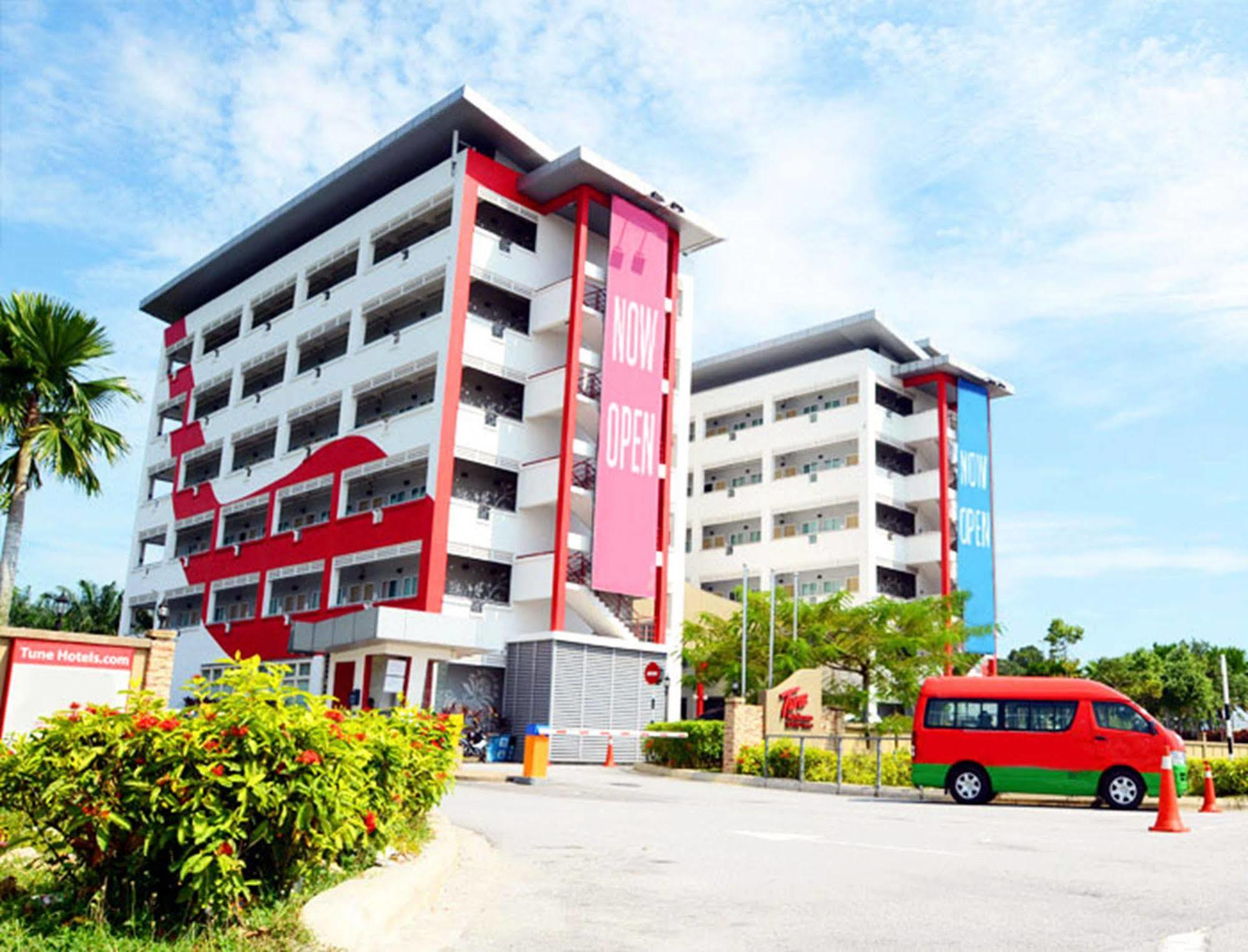 Tune Hotel Klia Aeropolis Sepang Exterior foto